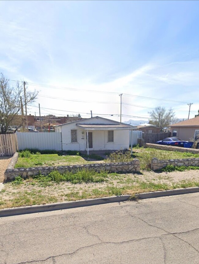 4128 Leeds Ave, El Paso, TX 79903 - photo 5