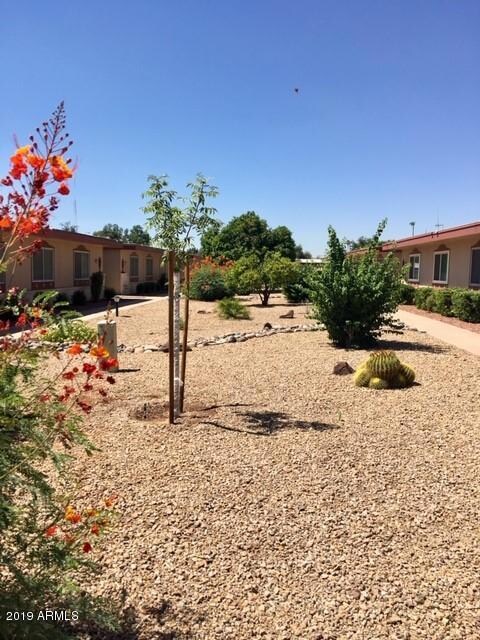 10885 W Buccaneer Dr unit 17J, Sun City, AZ 85351 - photo 2