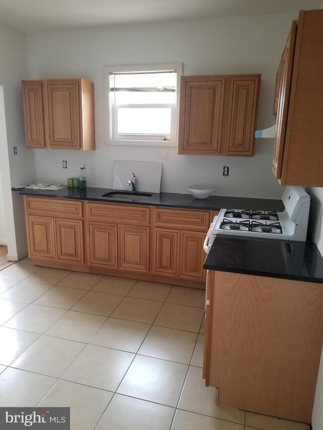 805 W Atlantic Ave, Laurel Springs, NJ 08021 - photo 4