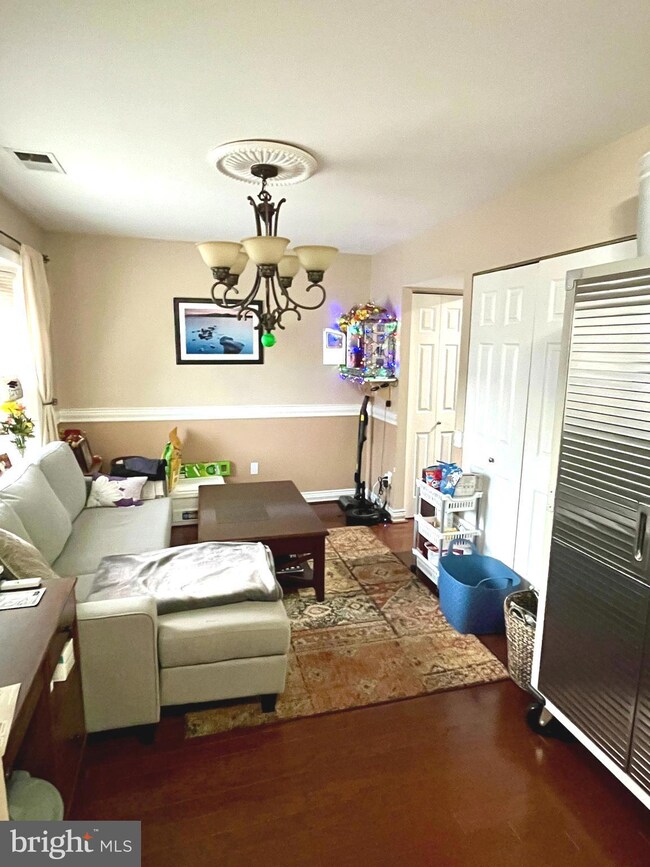 2190 Monaghan Dr, Herndon, VA 20170 - photo 3