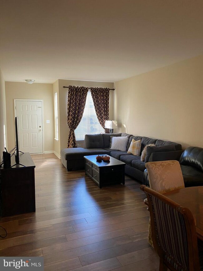 109 Cypress Ct, Woodbury, NJ 08096 - photo 2