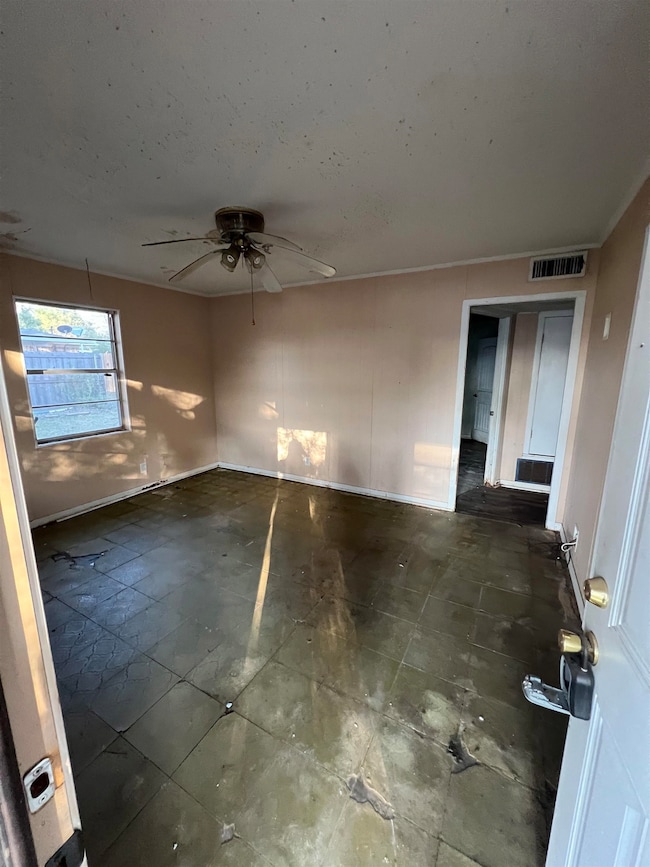 1404 N White Oak Rd, White Oak, TX 75693 - photo 4