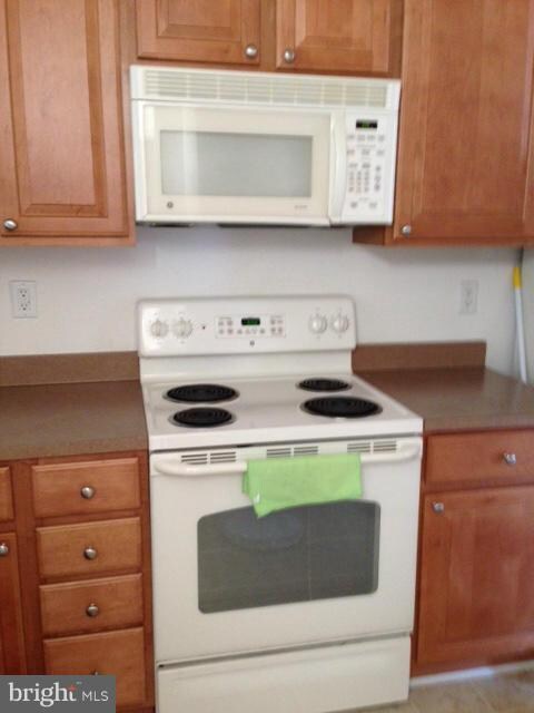 5027 Woods Line Dr, Aberdeen, MD 21001 - photo 3