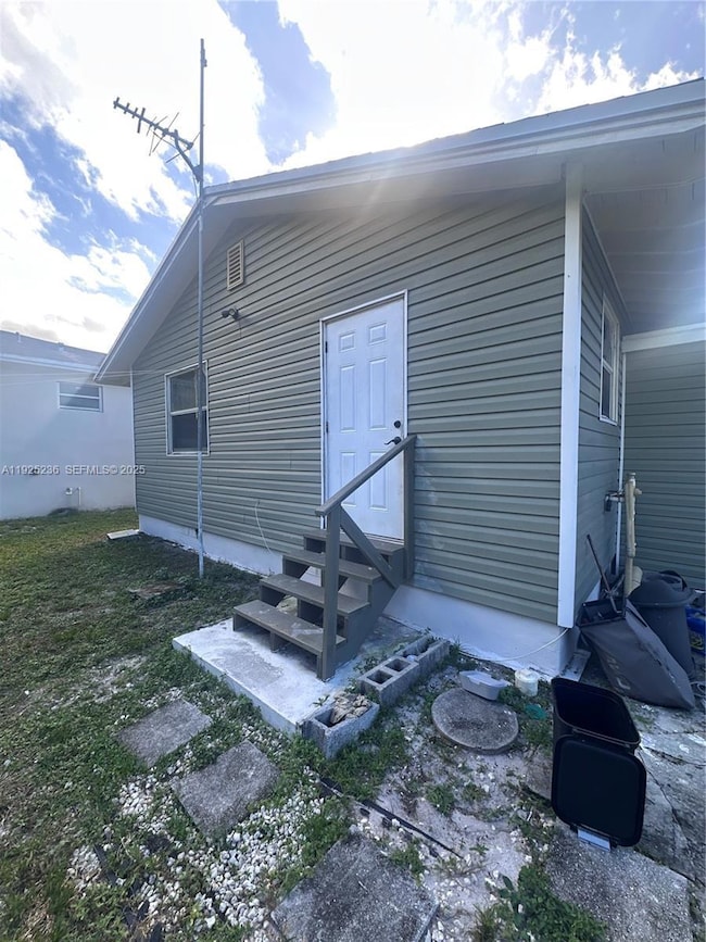 3633 SW 12th Ct unit 3, Fort Lauderdale, FL 33312 - photo 2