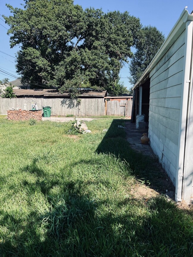 7601 Edna St, Houston, TX 77087 - photo 6