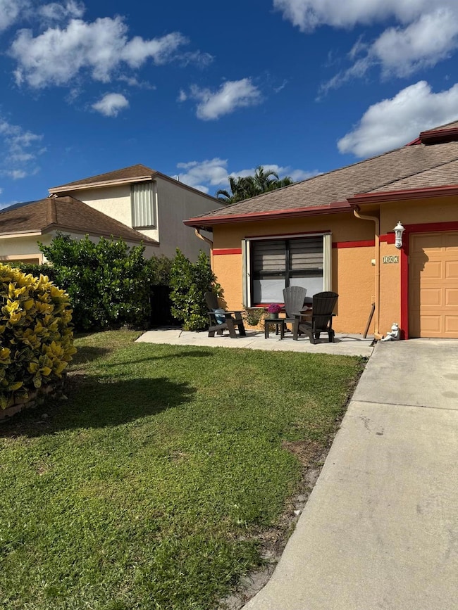 107 Azalea Cir, Boynton Beach, FL 33436 - photo 3