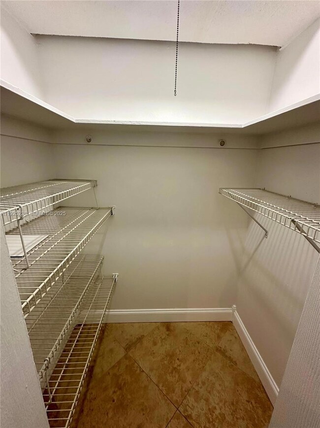 Granada Dadeland unit 312W, Miami, FL 33143 - photo 5