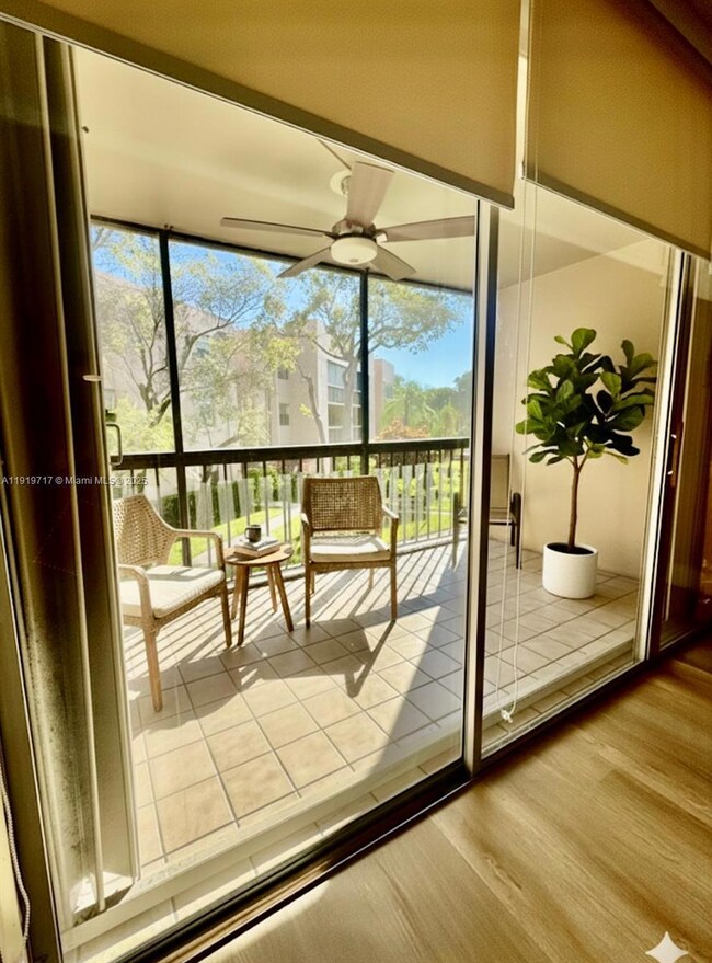 10985 SW 107 St unit 216, Miami, FL 33176 - photo 4