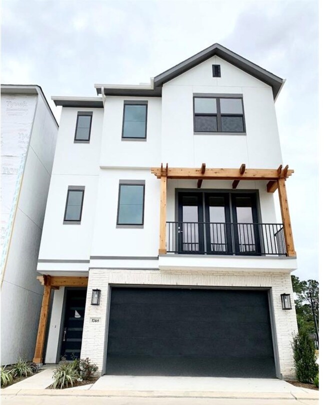 1749 Ojeman Spring Ln, Houston, TX 77055 - photo 3