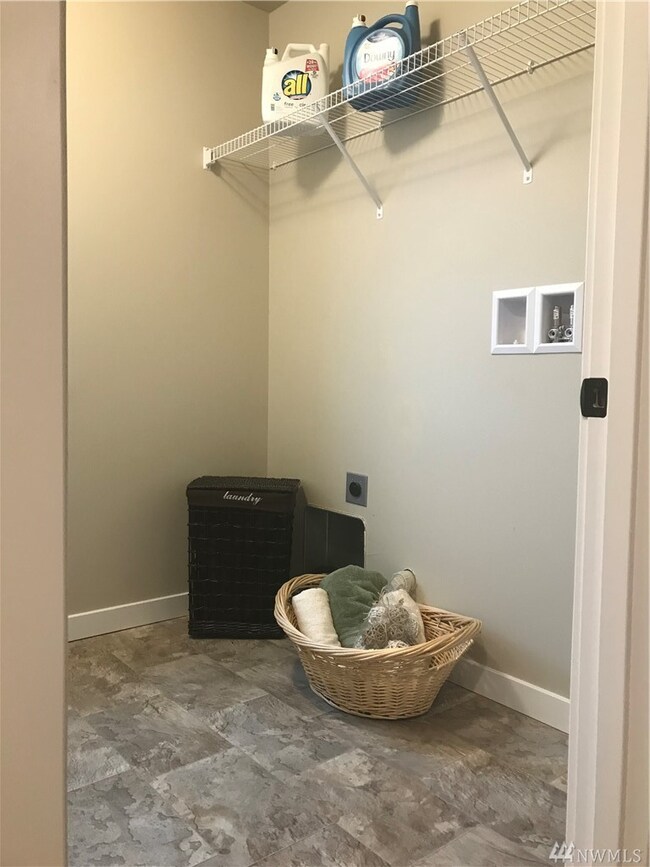 1586 W Gateway Heights Loop, Sedro Woolley, WA 98284 - photo 5