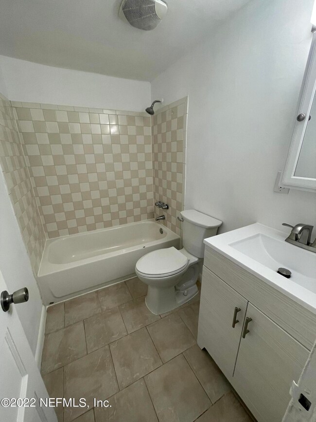 1486 Hamilton St, Jacksonville, FL 32205 - photo 6