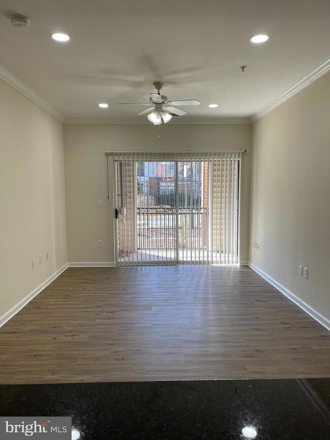 12900 Centre Park Cir unit 106, Herndon, VA 20171 - photo 7