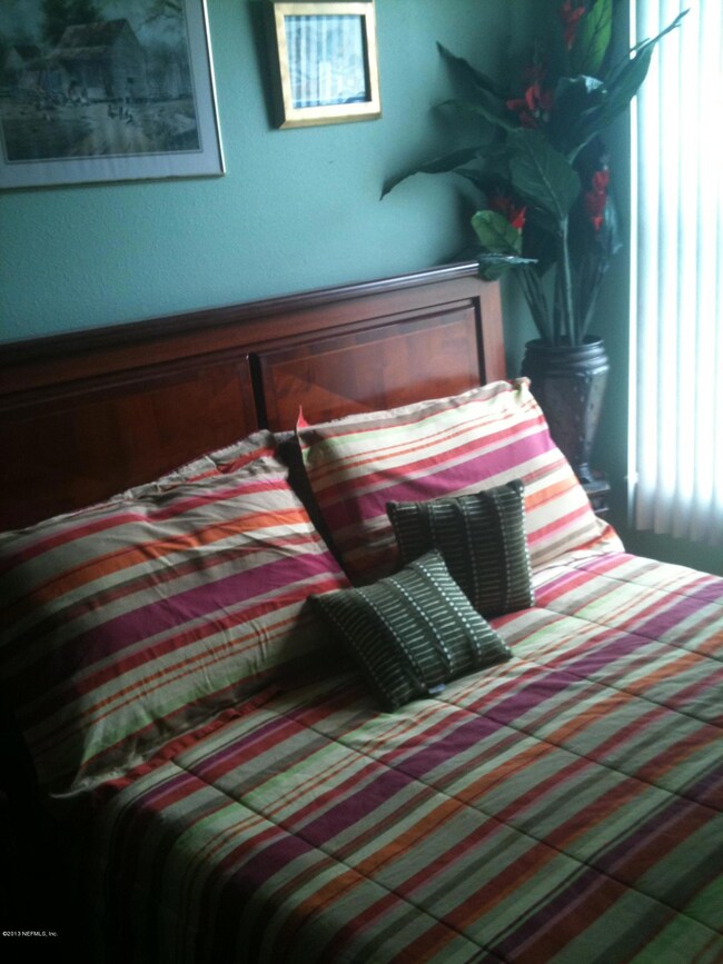 10898 Taurina Ridge Dr, Jacksonville, FL 32218 - photo 4