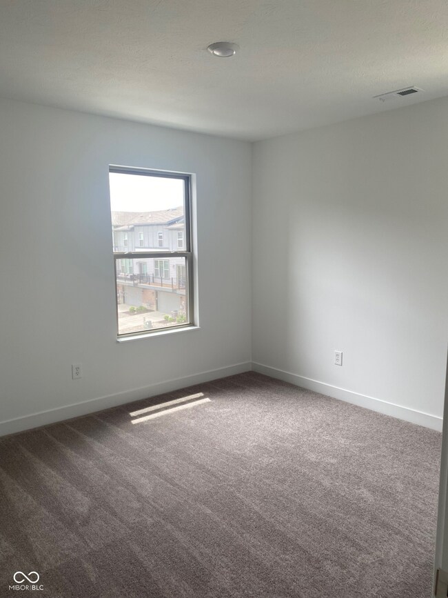 13445 Carlsbad Place, Fishers, IN 46037 - photo 6