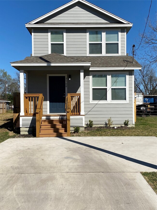 7708 Sealey St, Houston, TX 77088 - photo 2