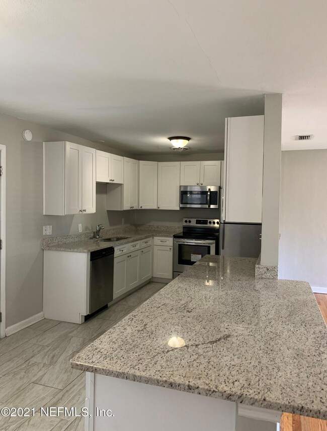 2245 Belinda Cir, Jacksonville, FL 32216 - photo 5