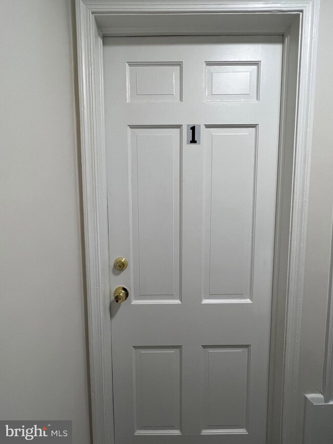 1509 N Decker Ave unit 1, Baltimore, MD 21213 - photo 3