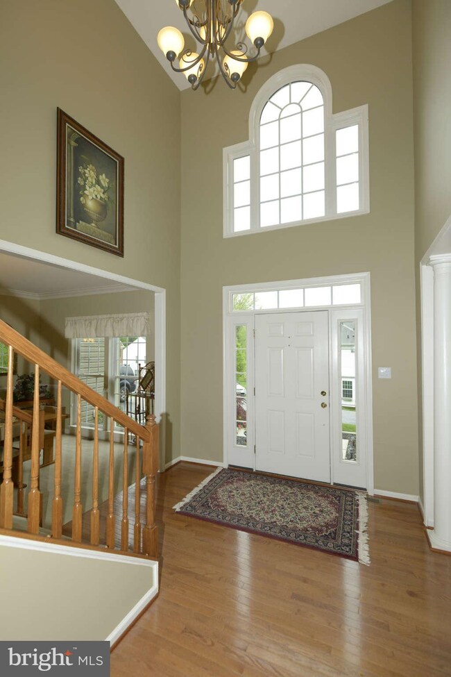 7835 Gregamin Ct, Ellicott City, MD 21043 - photo 2