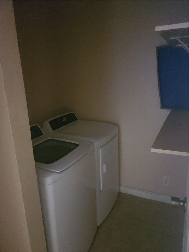 10519 Royal Oaks Dr, Houston, TX 77016 - photo 5