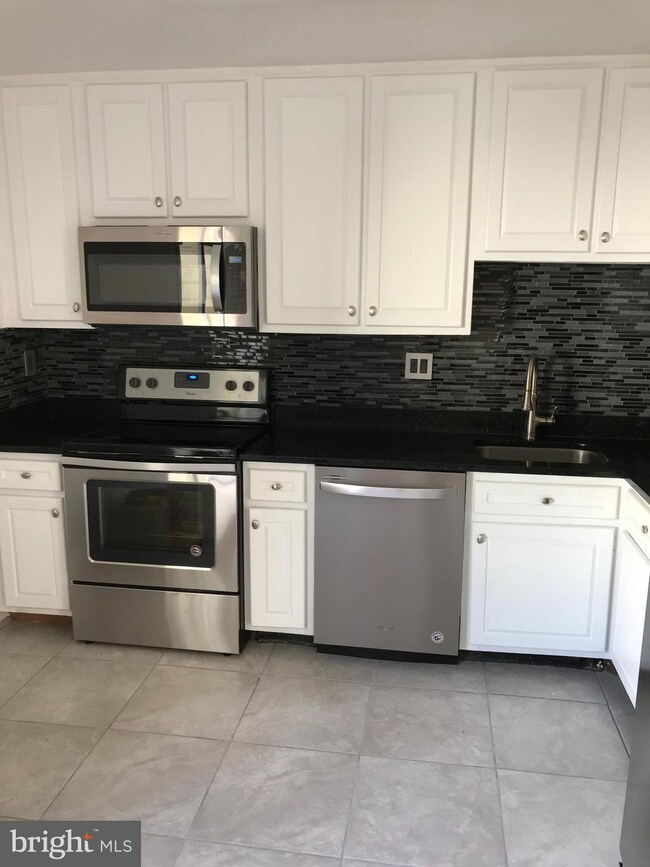 1513 Marlborough Ct, Crofton, MD 21114 - photo 5