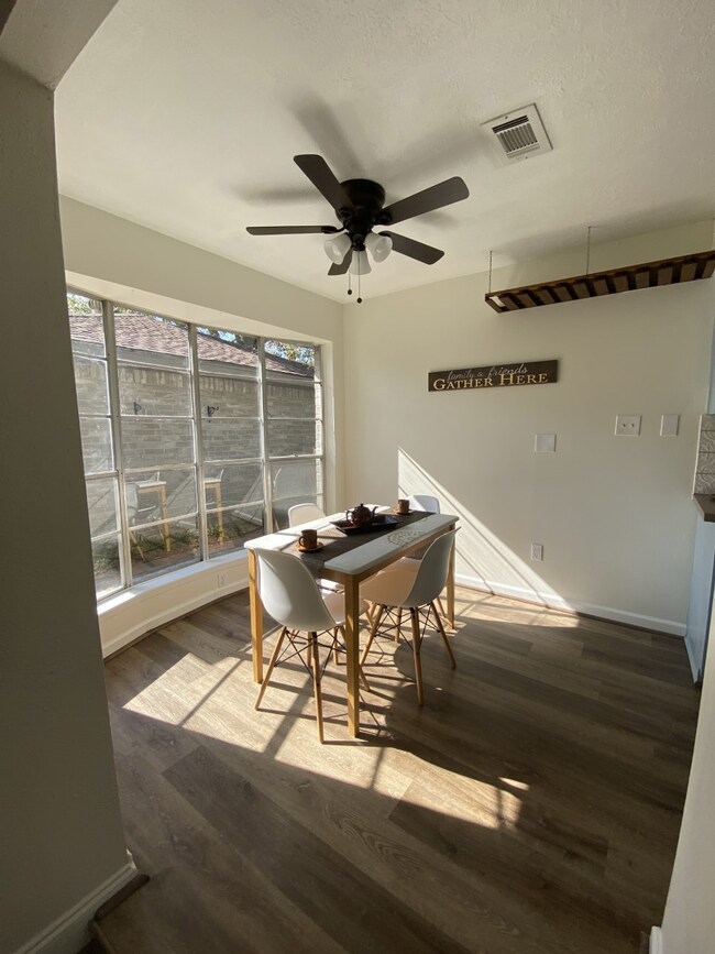 16302 Forest Bend Ave, Friendswood, TX 77546 - photo 7