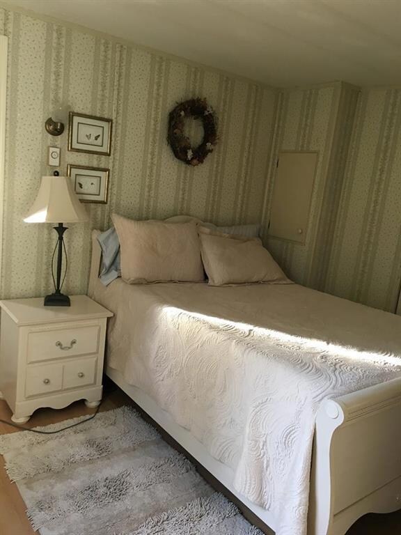 Cozy bedroom