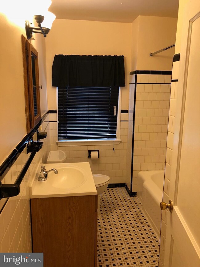 5508 Purdue Ave, Baltimore, MD 21239 - photo 4