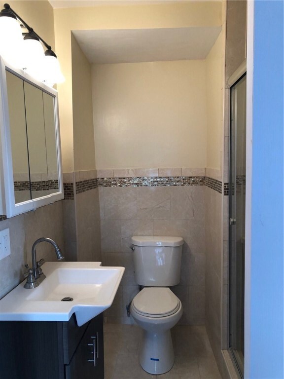 60 Corinth St, Providence, RI 02907 - photo 6