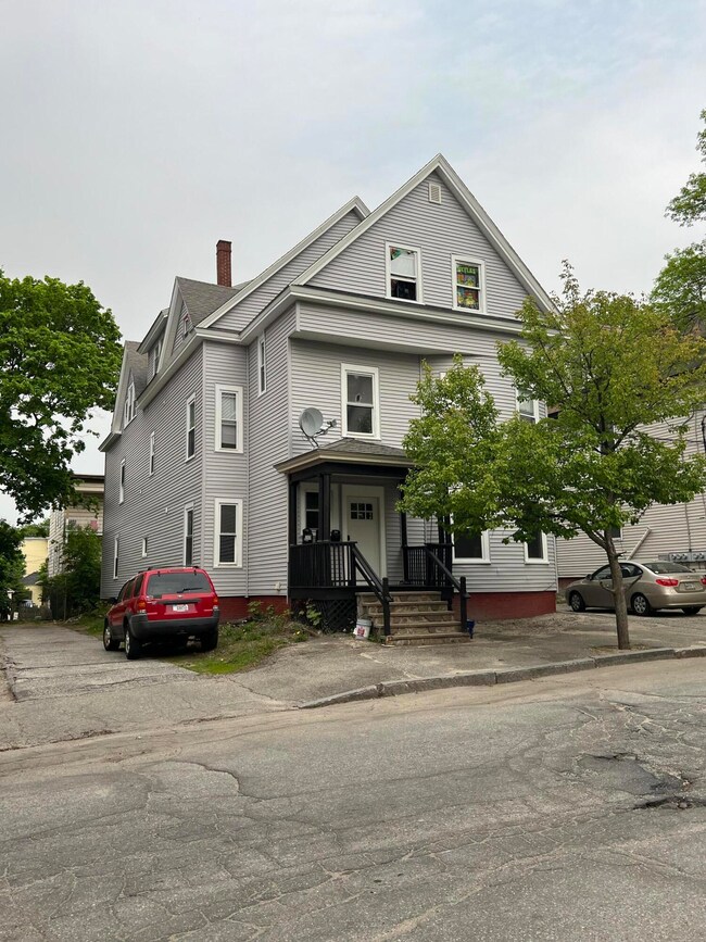 32 Howe