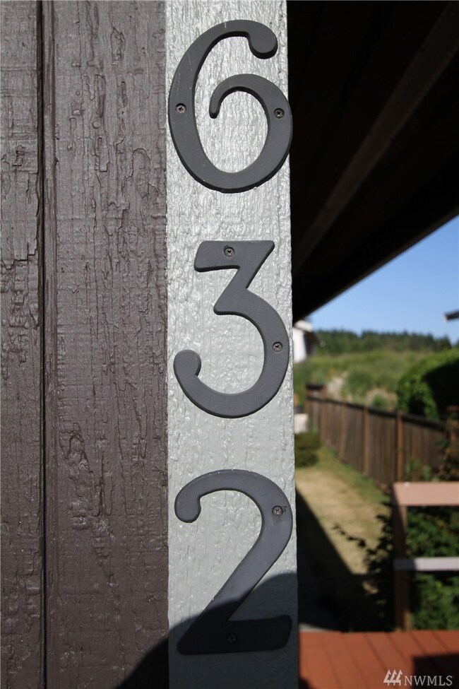 632 Highland Dr, Point Roberts, WA 98281 - photo 2