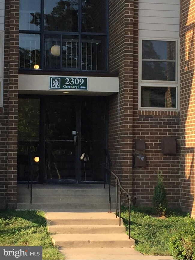 2309 Greenery Ln unit T, Silver Spring, MD 20906 - photo 2