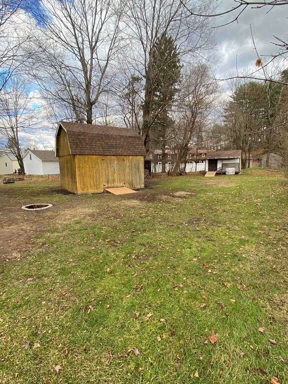 21 N Brookfield Rd, Barre, MA 01005 - photo 4