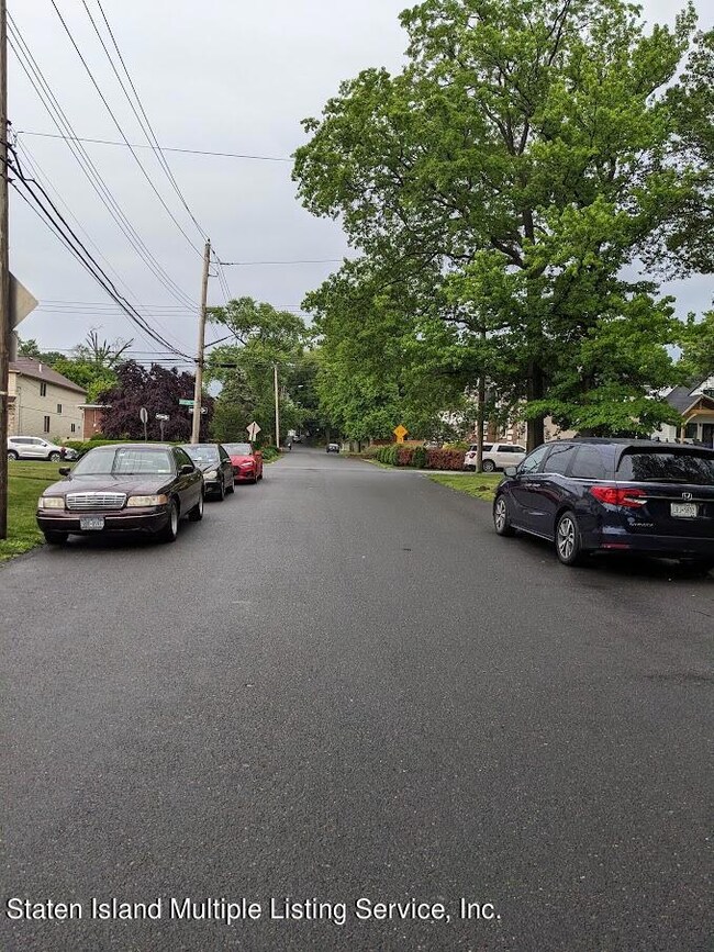 82 Wheeler Ave, Staten Island, NY 10314 - photo 4