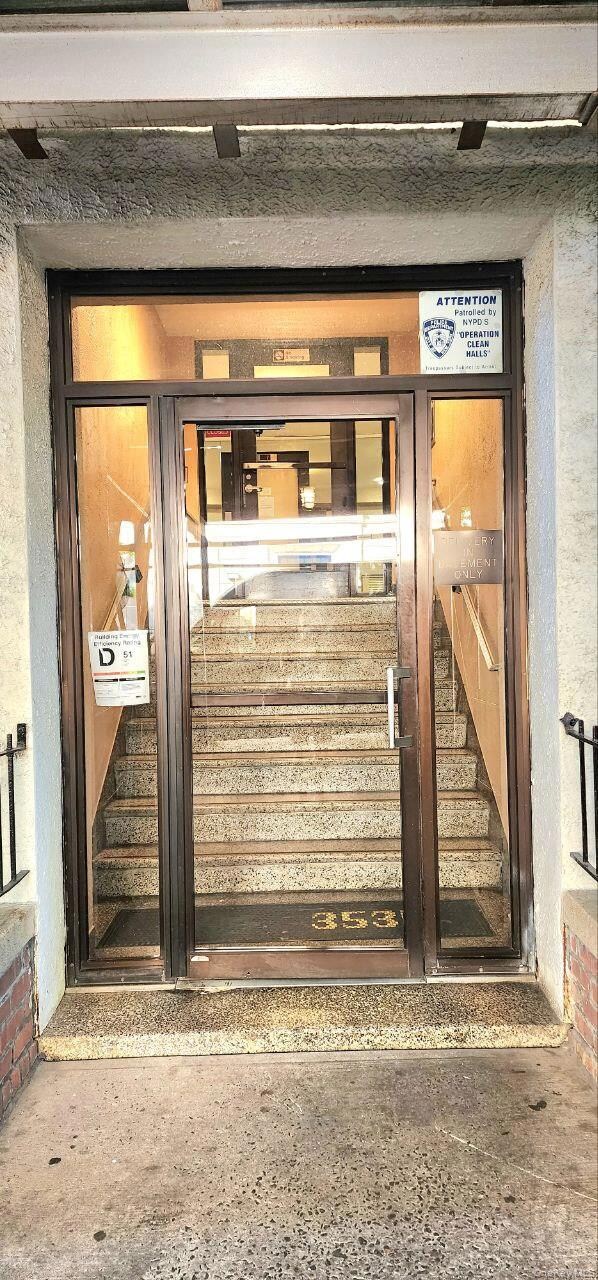 College Gardens Co-op unit 5A, Bronx, NY 10467 - photo 2