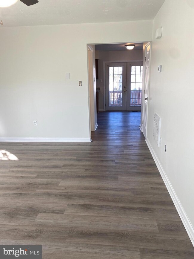 228 Short St, Front Royal, VA 22630 - photo 3