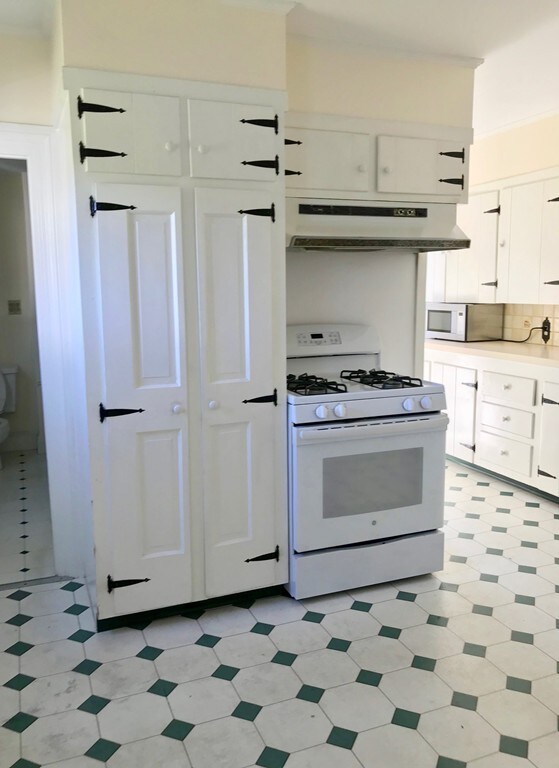 93 Old Westport Rd, North Dartmouth, MA 02747 - photo 4