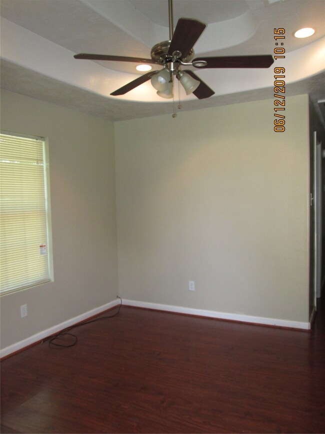 203 E 38th St unit 3804, Houston, TX 77018 - photo 3