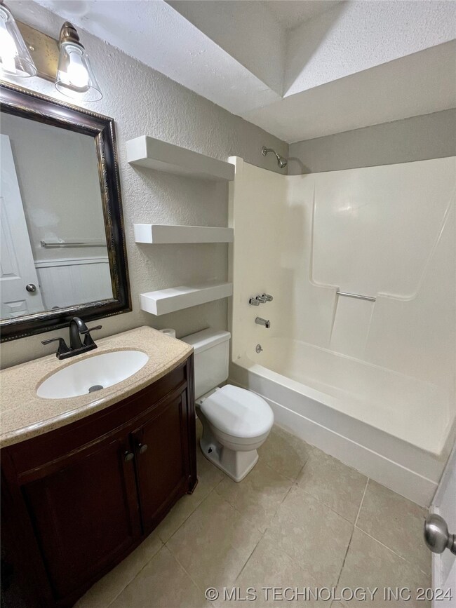 1365 E 144th St, Glenpool, OK 74033 - photo 7