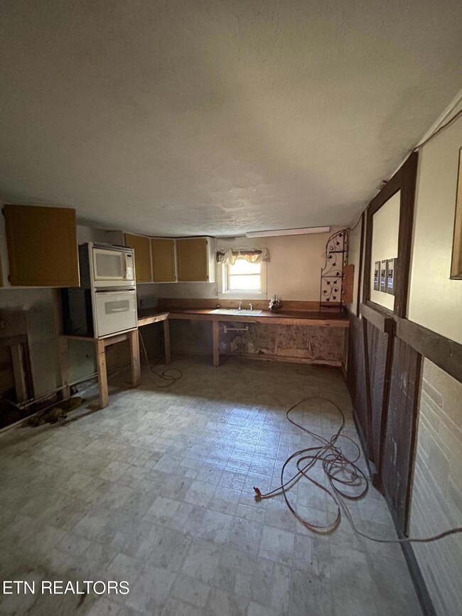 1340 Oak Rd, Rutledge, TN 37861 - photo 5