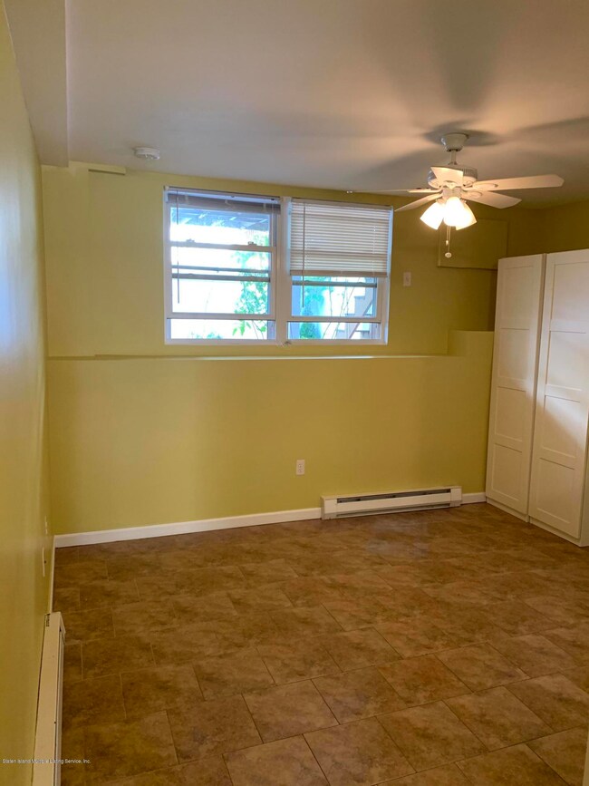 234 Dartmouth Loop unit B, Staten Island, NY 10306 - photo 5