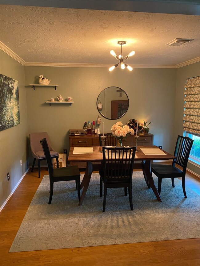 2012 Stapleton Dr, Friendswood, TX 77546 - photo 4