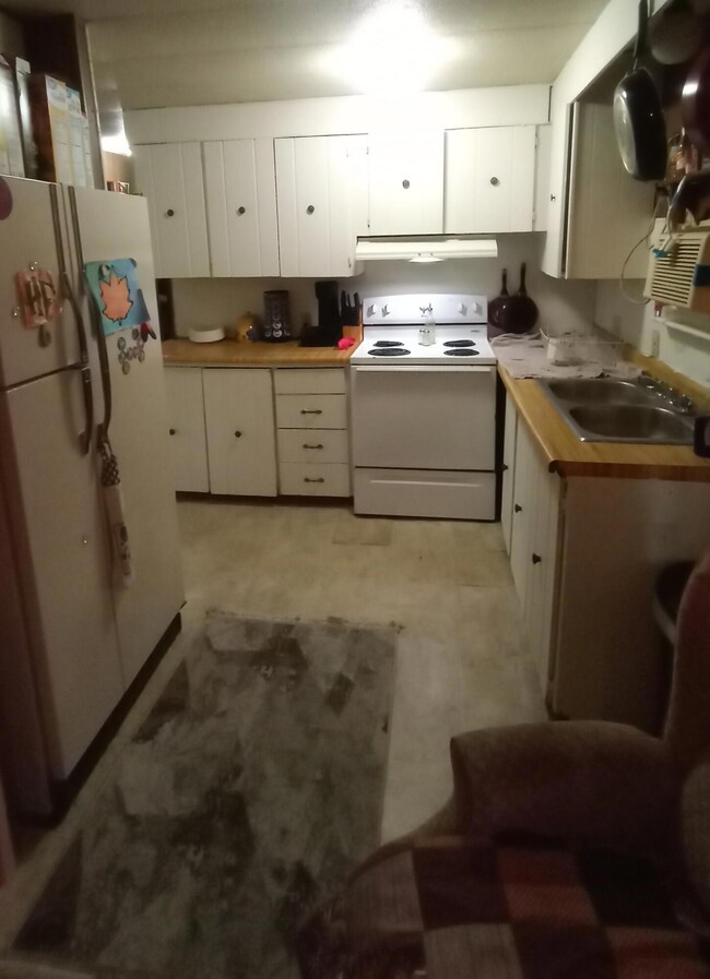 407 W Park St, Grants Pass, OR 97527 - photo 4