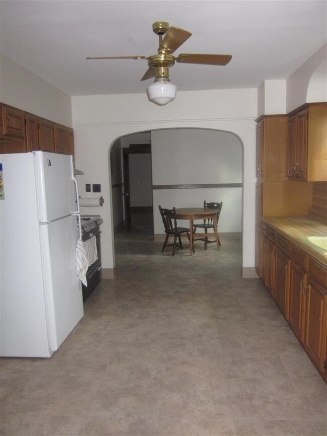 38 Rose Ct, Albany, NY 12209 - photo 7