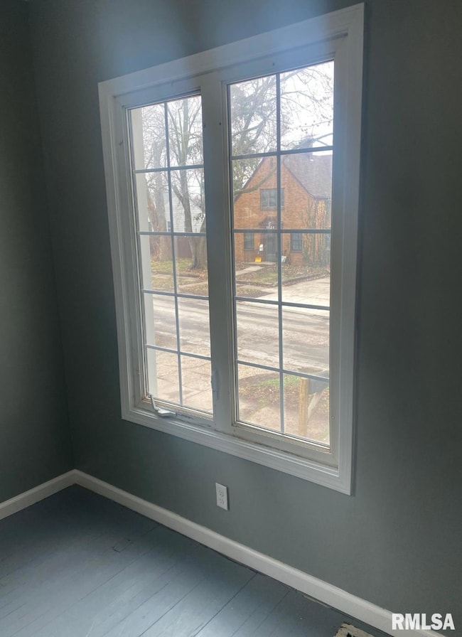 1621 14 1 2 St, Rock Island, IL 61201 - photo 5