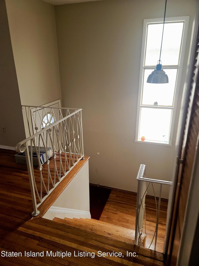 32 E Scranton Ave, Staten Island, NY 10308 - photo 5