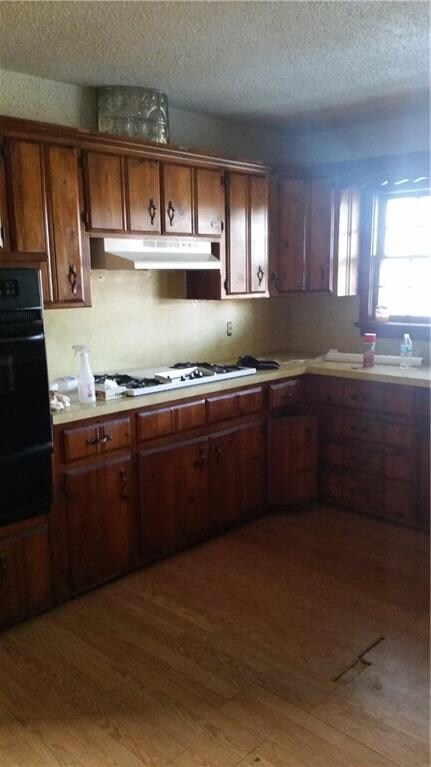 1236 NE 27th St, Moore, OK 73160 - photo 7