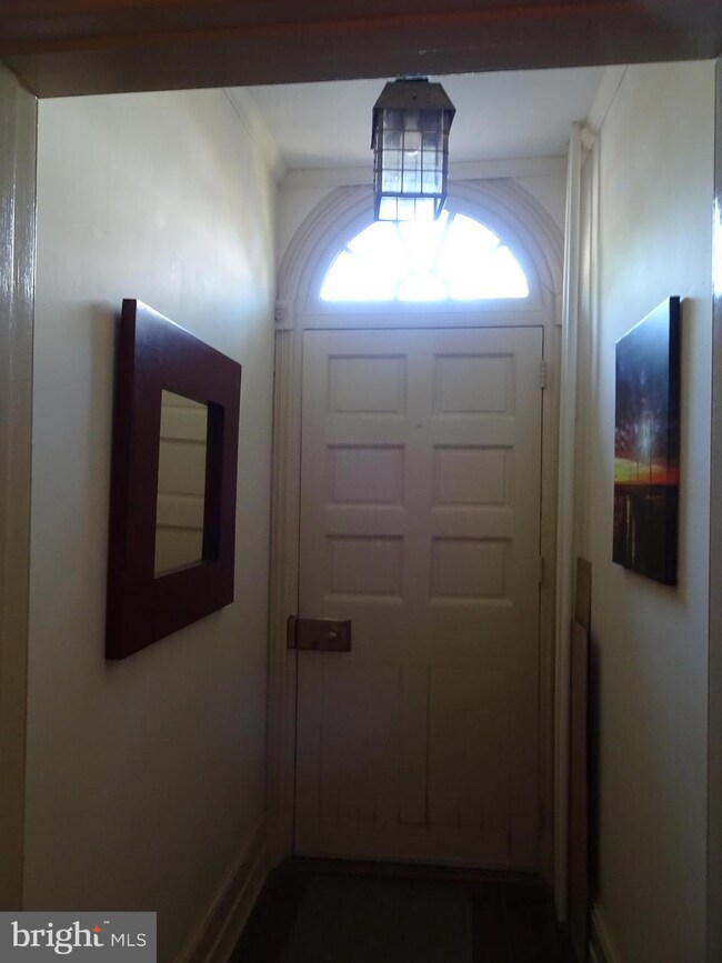 411 Delaware St unit A, New Castle, DE 19720 - photo 2