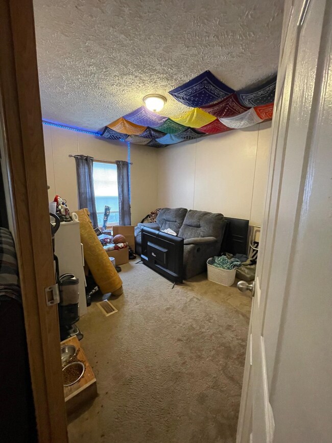 10738 Phillips Store Rd, Broadway, VA 22815 - photo 7