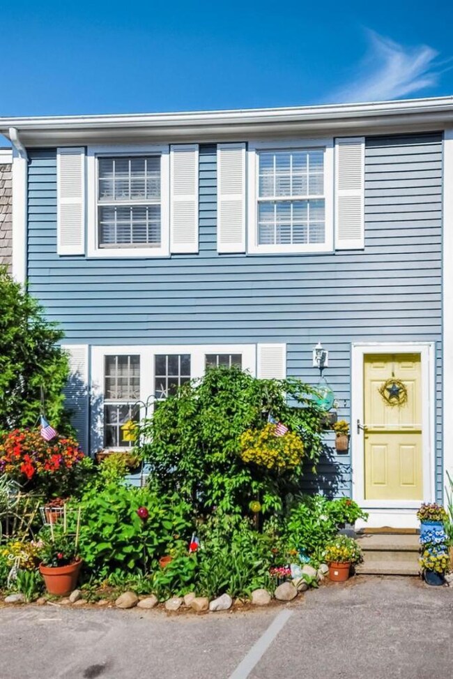 536 Main St unit 5, Falmouth, MA 02540 - photo 2