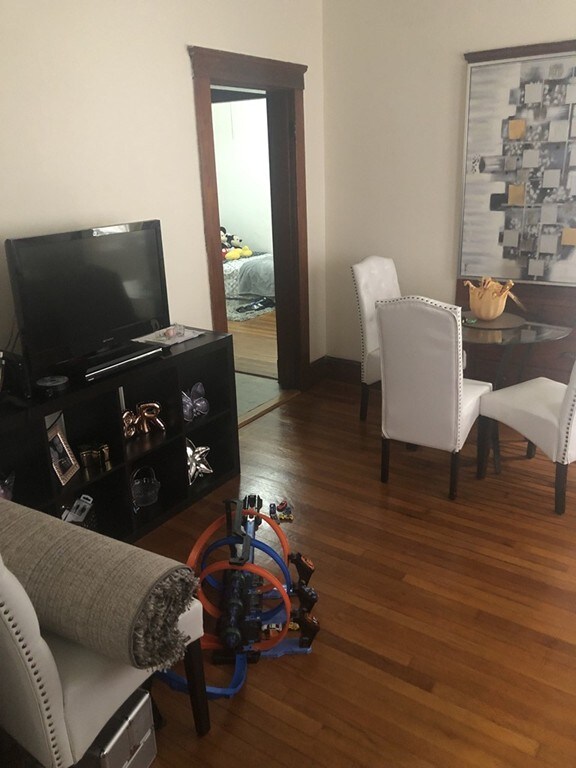 19 Highland Ave unit 1, Everett, MA 02149 - photo 4